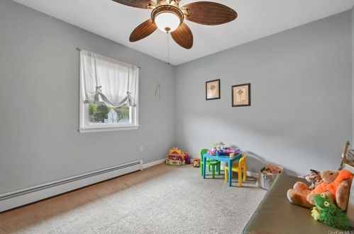 9 New Castle Dr, Washingtonville NY  10992-1735 exterior