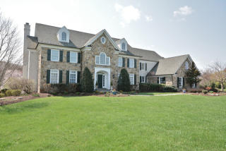 20 Woodmere Way, Pennington, NJ 08534-3329