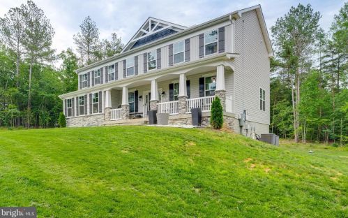 181 Empress Alexandra Pl, Fredericksburg VA  22406-4085 exterior