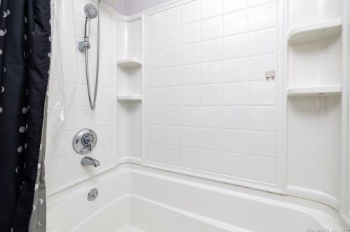 7 Fairfield Dr, Windsor Locks CT exterior