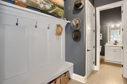 1655 Blackburn Heights Dr, Sewickley PA  15143-8627 exterior