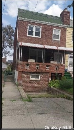 89-69 220th St, Jamaica, NY 11427-2505