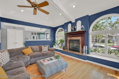 121 Avenue A, Bayonne NJ  07002-1255 exterior