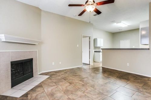705 Cumberland Dr, Burleson TX  76028-7385 exterior