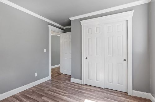 1 James St, Derry NH  03038-4525 exterior