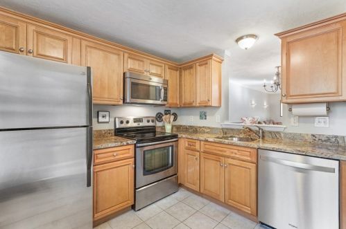 27 Country Village Way, Millis, MA 02054-1476