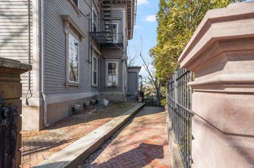 34 Benefit St, Providence RI  02903-2730 exterior