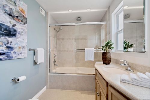 1151 Turquoise St, San Diego CA 92109-1247 exterior