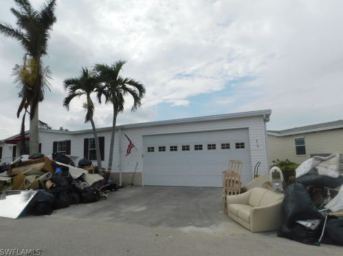 17500 Canal Cove Ct, Fort Myers Beach, FL 33931-7111