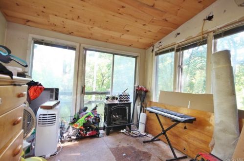 350 Old Post Rd, Marlborough NY  12542-6540 exterior