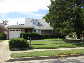9339 Beaumont St, Norfolk, VA 23503-3109