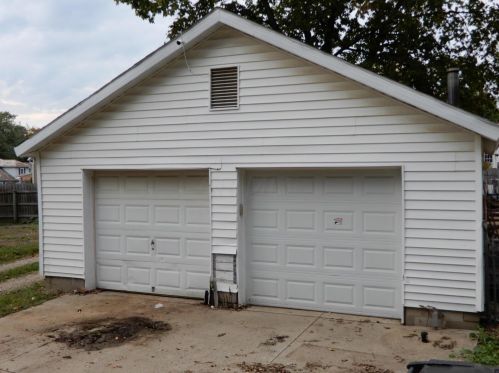 303 Locust St, Mount Vernon, OH 43050-1611