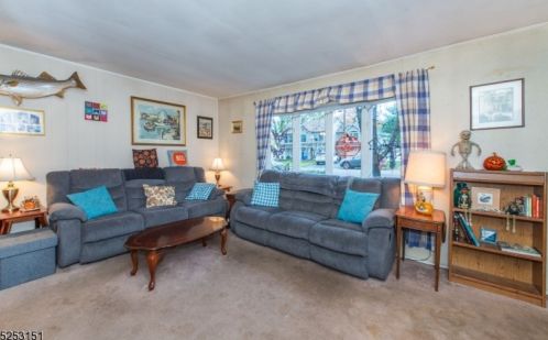 169 Donato Dr, Little Falls NJ  07424-1347 exterior