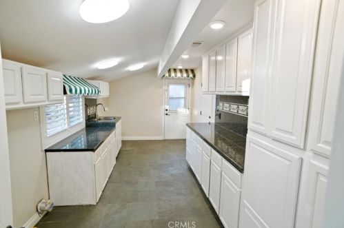 3367 Weatherford Ct, Simi Valley CA  93063-1328 exterior