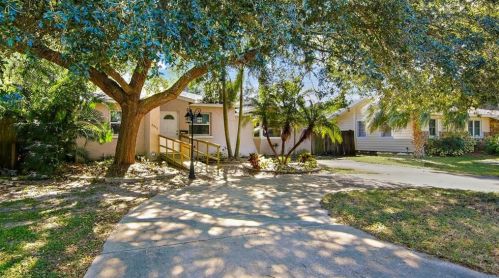 6026 17th Ave, Saint Petersburg, FL 33707-3203