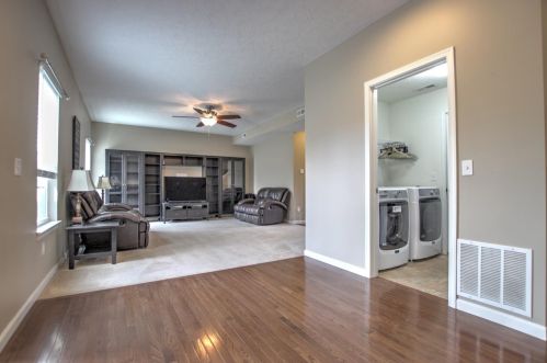 318 Patriot Ct, Liberty Township OH  45036 exterior