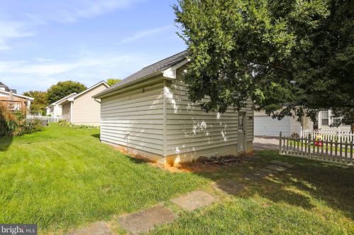 214 Union Ridge Dr, Charles Town WV  25414-4950 exterior