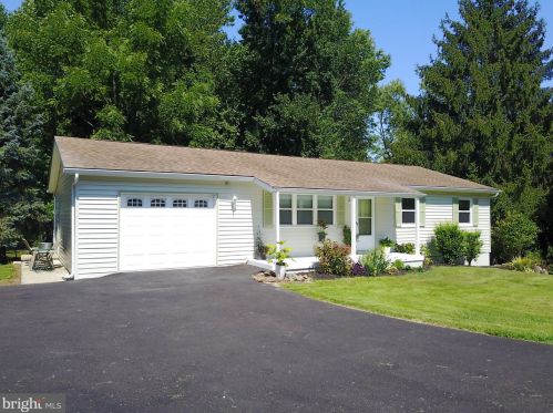 1694 Bethel Rd, Boothwyn PA  19060-2049 exterior