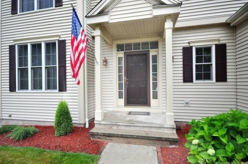 341 Briarwood Dr, Manchester, CT 06040-6967