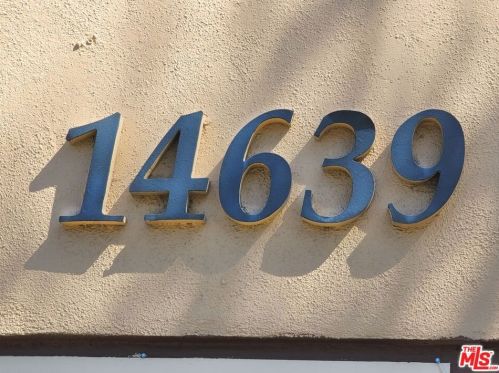 14639 Calvert St, Van Nuys CA 91411-2808 exterior