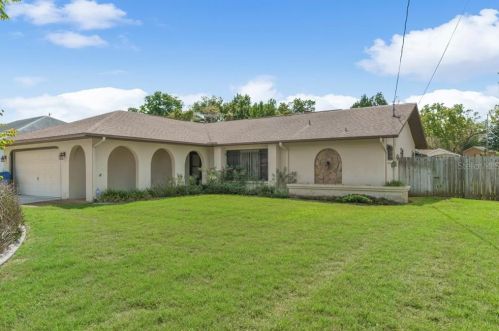 8492 Annapolis Rd, Brooksville, FL 34608-6703