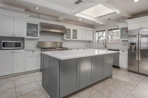 7009 Gateridge Dr, Dallas TX  75254-7935 exterior