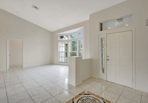 1785 Berkshire Blvd, Fort Pierce, FL 34952-7112