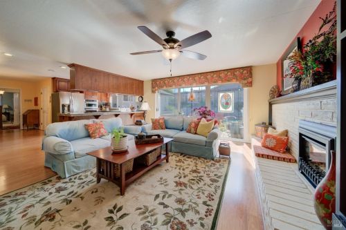 430 Willamette Dr, Vacaville CA  95688-4228 exterior