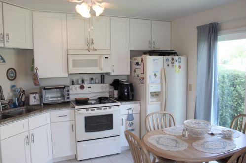 1954 Westminster Cir, Vero Beach, FL 32966-8022
