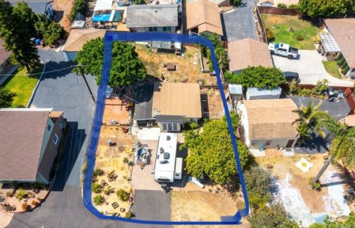 482 Hambaugh Way, Vista, CA 92081-6834