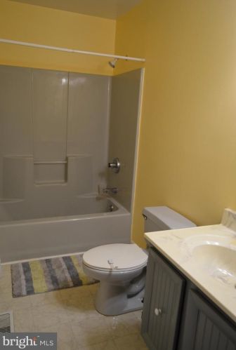 320 Cragmoor Rd, York Haven PA  17370-9053 exterior