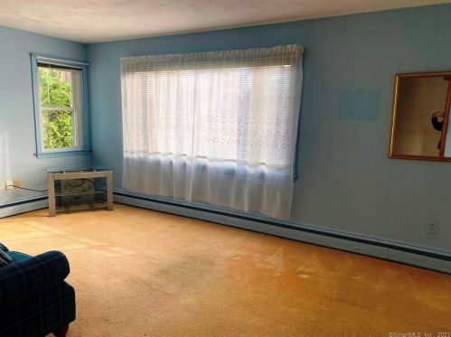 90 Pineridge Dr, Waterbury CT  06716-3134 exterior