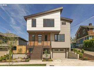 4821 Brooklyn St, Portland, OR 97206-2250