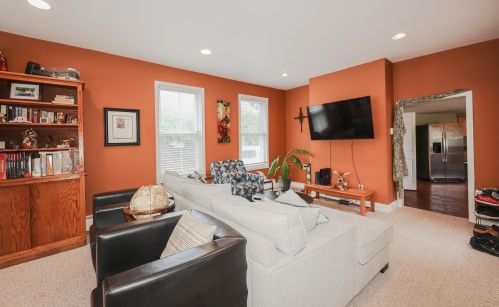 5 Gerry Ave, Newmarket NH  03857-1901 exterior