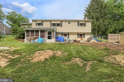 45 West Ave, Camp Hill PA  17011-6547 exterior