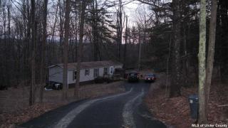 101 Canary Hill Rd, Hurley, NY 12443-5022