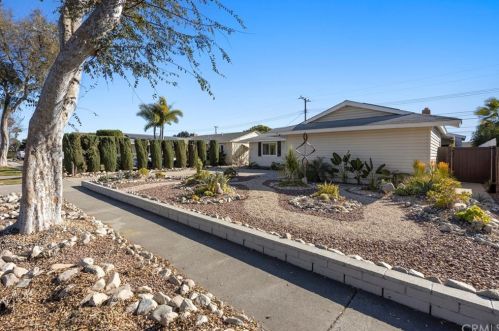 4206 Ash Ave, Fullerton, CA 92833-3404