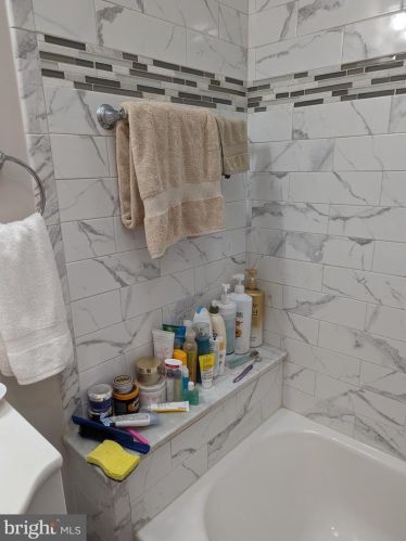 811 Shaw Ave, Lansdale PA  19446-2335 exterior