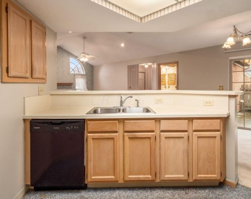 2361 Sportsman Dr, Darbydale OH  43123-3987 exterior