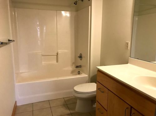 2600 University Ave, Minneapolis MN 55418-2709 exterior