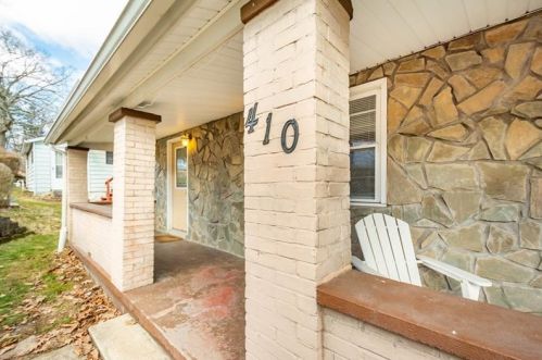 410 Blue Jay Dr, Canonsburg PA  15317-5638 exterior