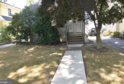 353 Kings Hwy, Camden NJ  08106-2105 exterior