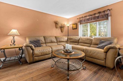 1783 Chessland St, Pittsburgh PA 15205-4063 exterior