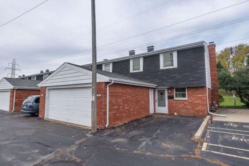 1355 Josephine St, Waukesha WI  53186-2658 exterior