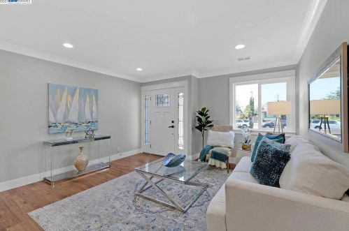 416 Easter Ave, Milpitas CA  95035-4203 exterior