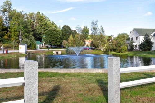 23 Main St, New Hampton, NH 03256-4203