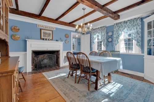 3 Hillsboro St, Quincy MA  02169-8913 exterior