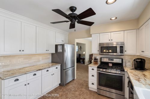 57 Thompson Bridge Rd, Jackson Twp NJ  08527-4623 exterior