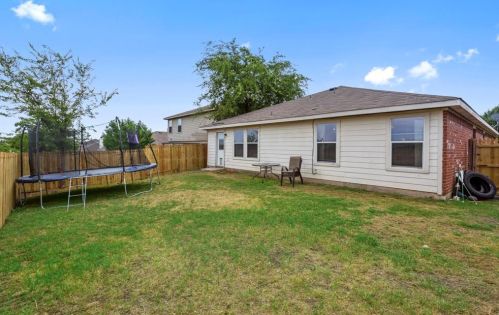 10120 Cougar Trl, Fort Worth, TX 76108-4017