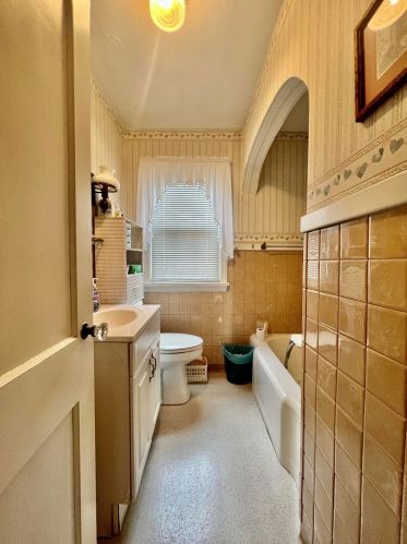 820 Willard St, Washington Ch OH  43160-2157 exterior